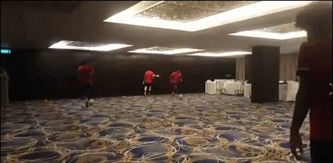 耀世平台注册-马尔代夫备战40强赛受困疫情：酒店宴会厅当训练场